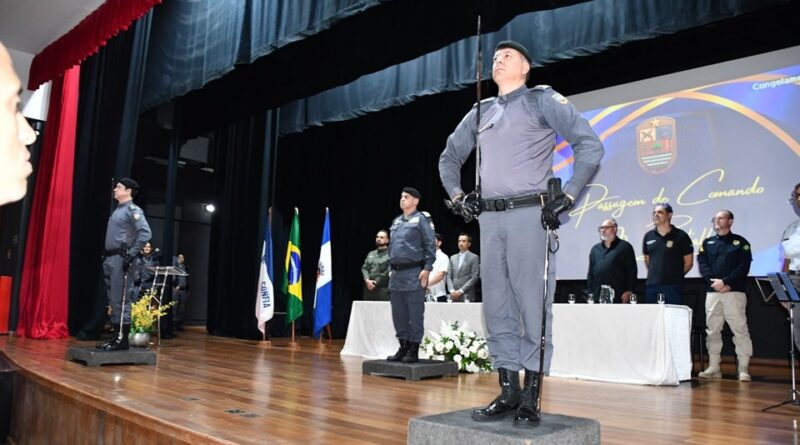 12º Batalhão da Polícia Militar reforça continuidade institucional com passagem de comando em Linhares